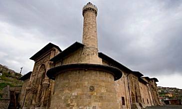 Kayseri Çıkışlı Günübirlik Divriği & Kemaliye Turu